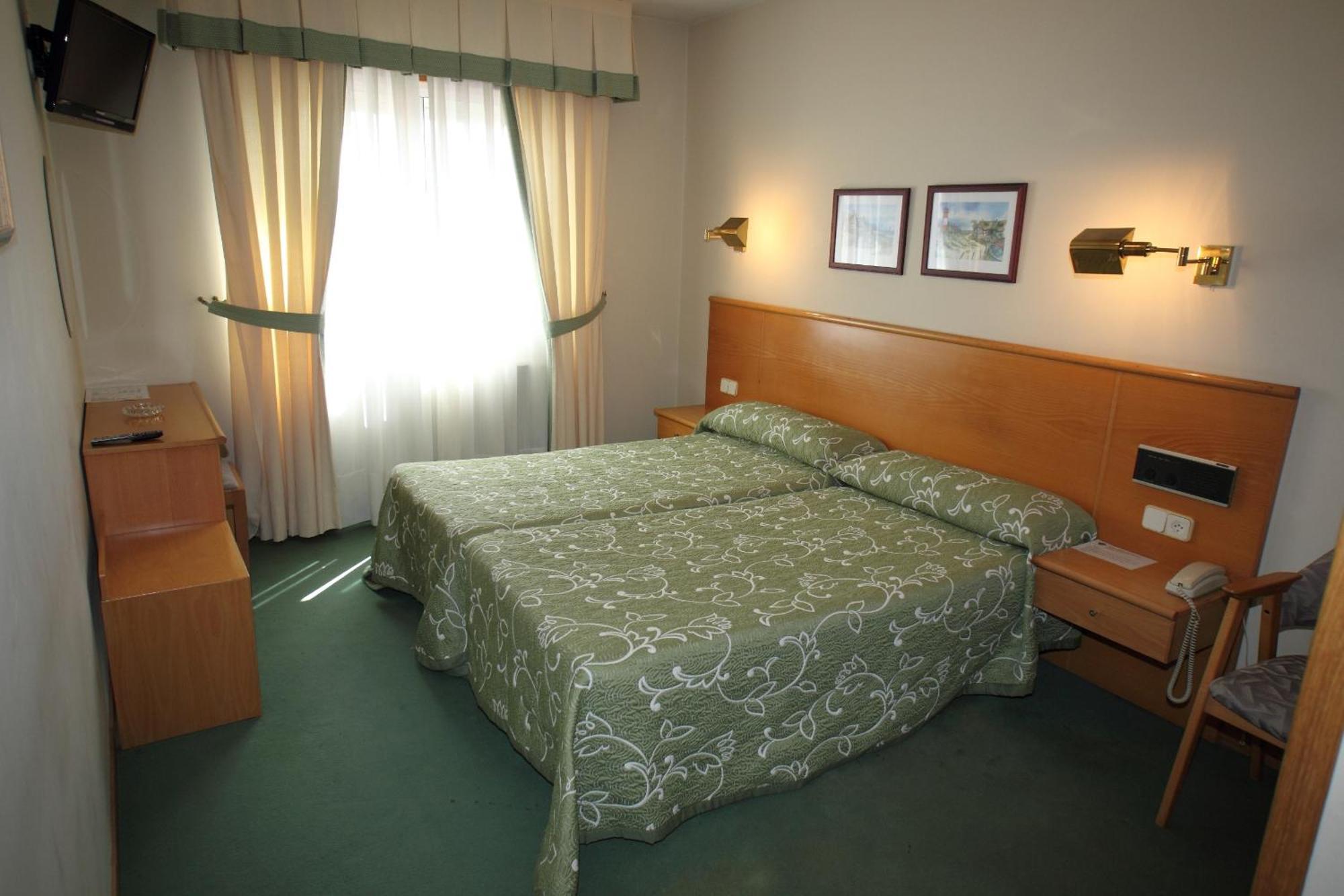 Hotel Ramos Silleda Buitenkant foto