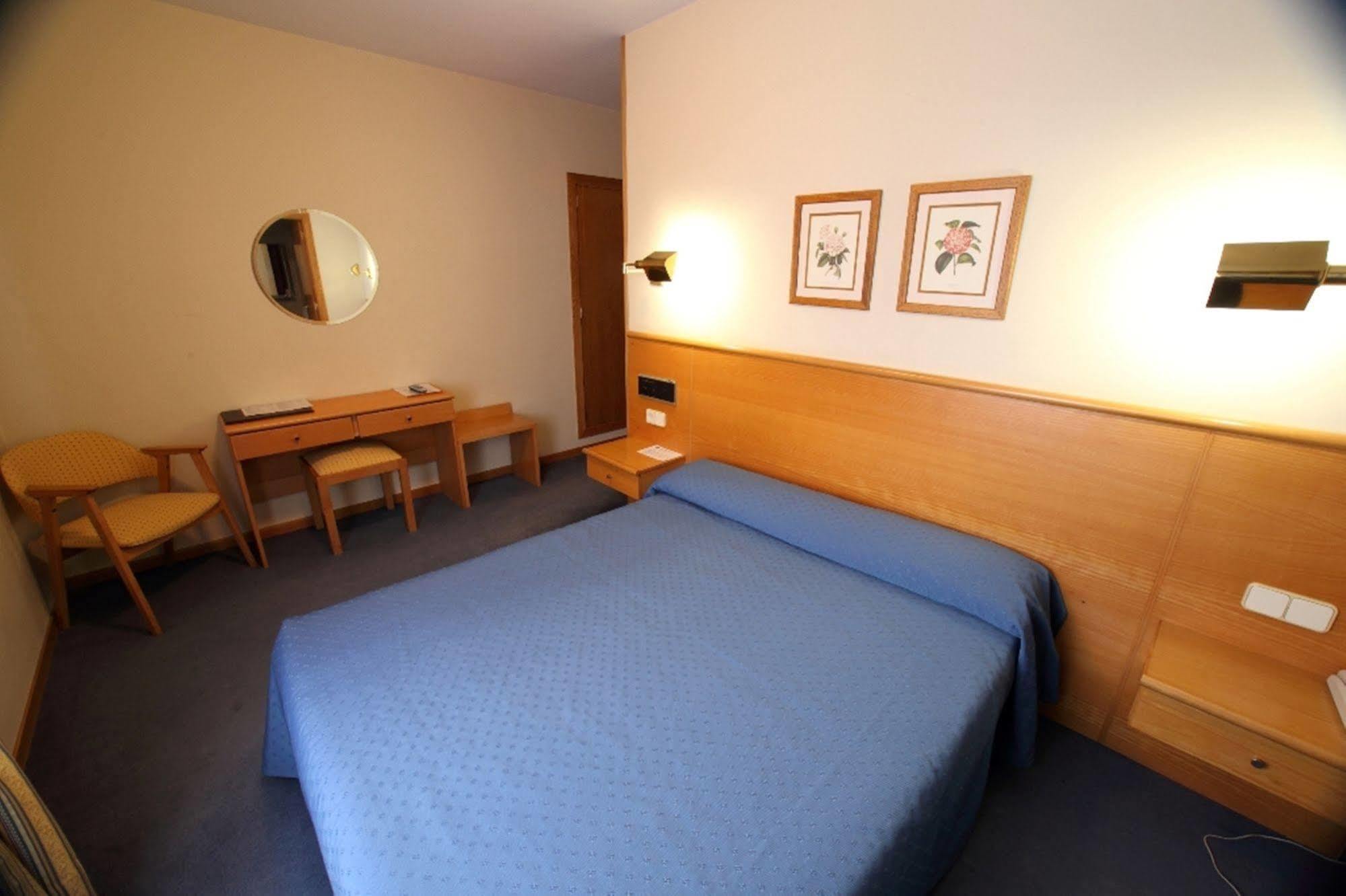Hotel Ramos Silleda Buitenkant foto