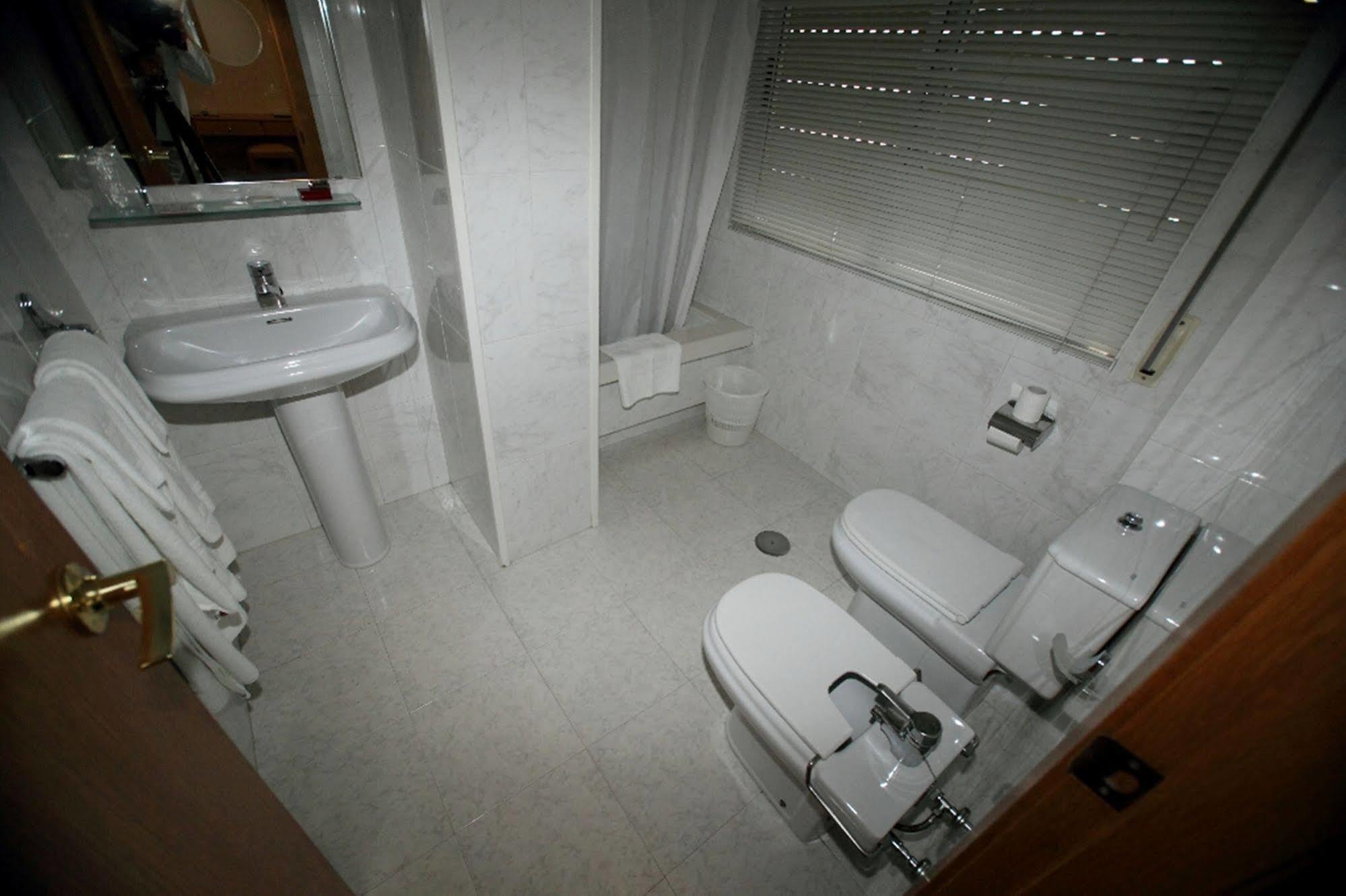 Hotel Ramos Silleda Buitenkant foto
